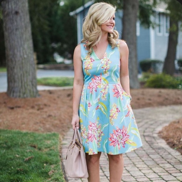 Draper James Sky Blue Georgia Ribbon Floral V Neck Dress Floral 2 - Picture 1 of 11